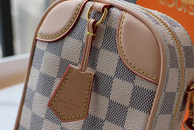 LOV2 Bags - Fashion Bags  1675
