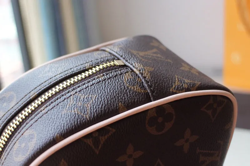 LOV2 Bags - Fashion Bags  1723