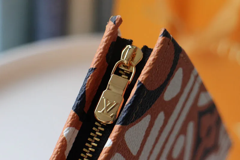LOV2 Bags - Fashion Bags  1725