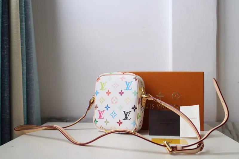 LOV2 Bags - Fashion Bags  1793