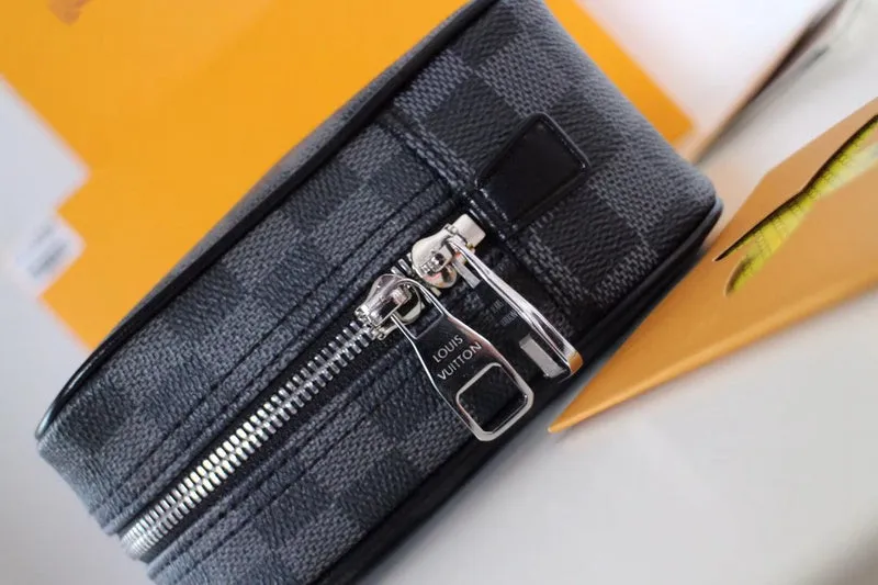 LOV2 Bags - Fashion Bags  1800