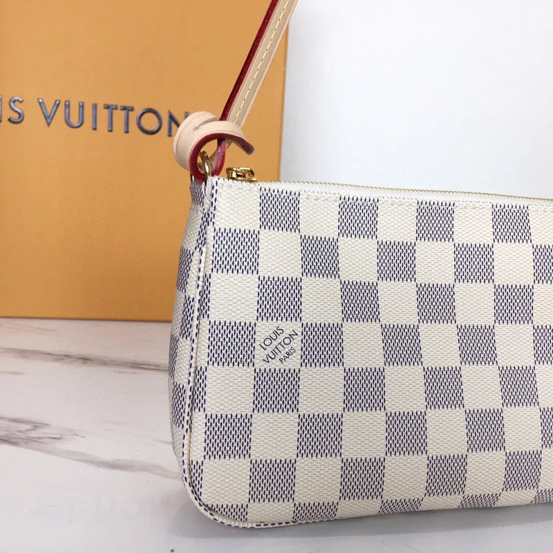 LOV2 Bags - Fashion Bags  1810