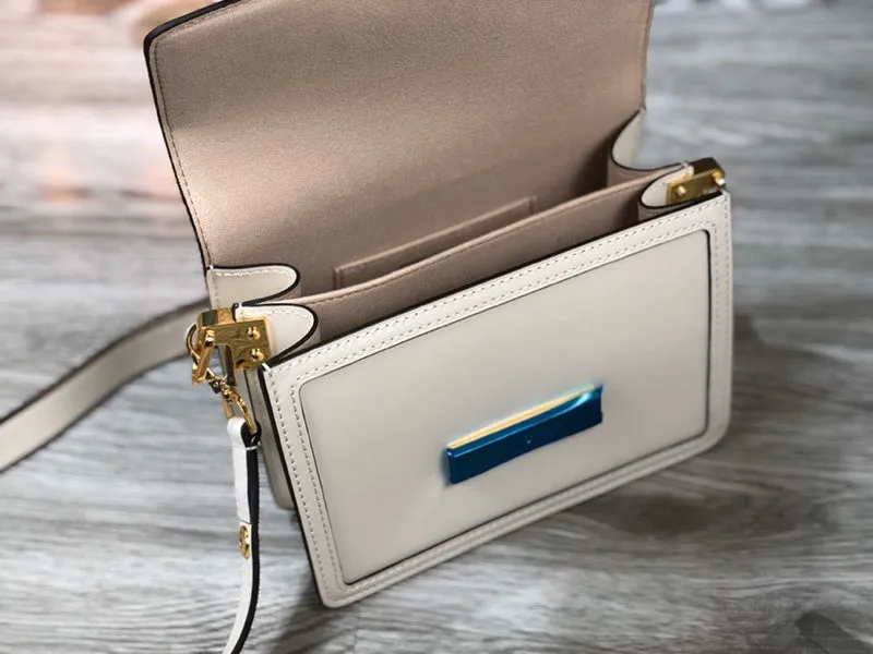 LOV2 Bags - Fashion Bags  1830