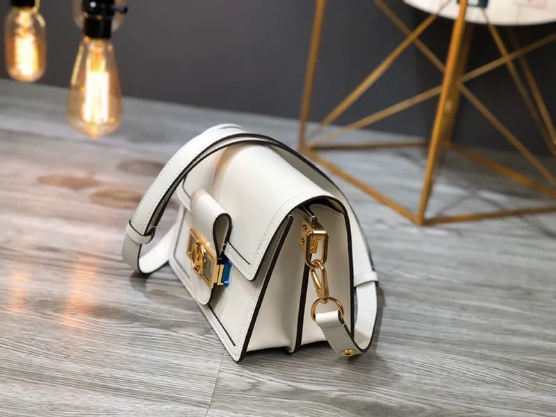 LOV2 Bags - Fashion Bags  1830