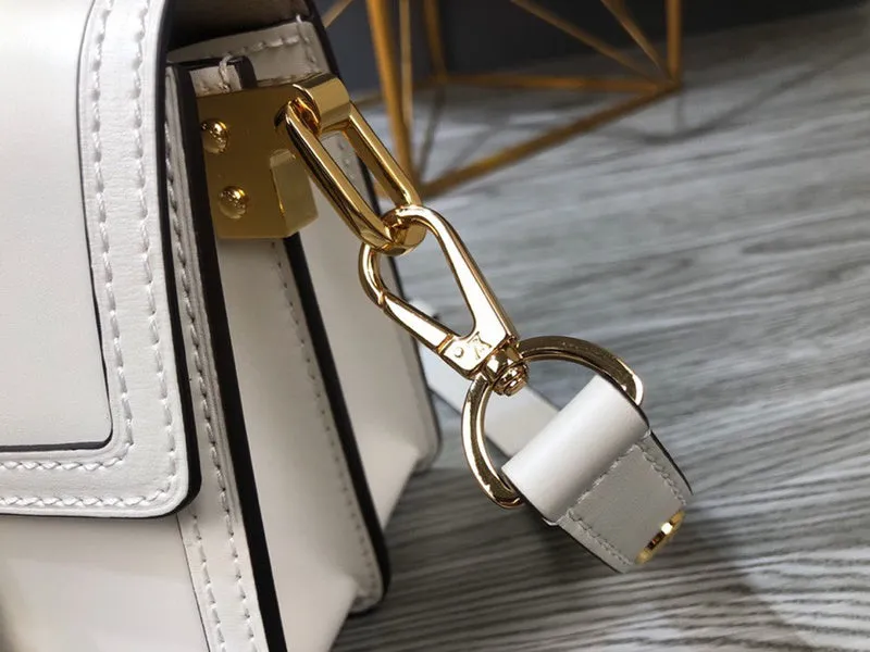 LOV2 Bags - Fashion Bags  1830