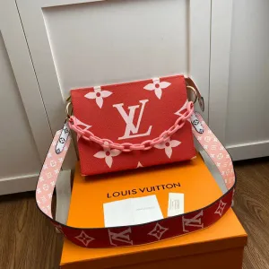LOV2 Bags - Fashion Bags  1846