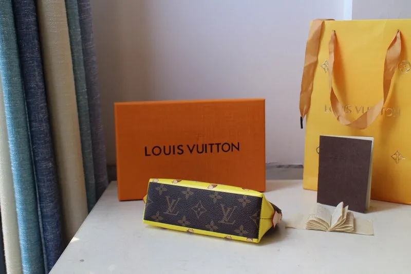 LOV2 Bags - Fashion Bags  1850