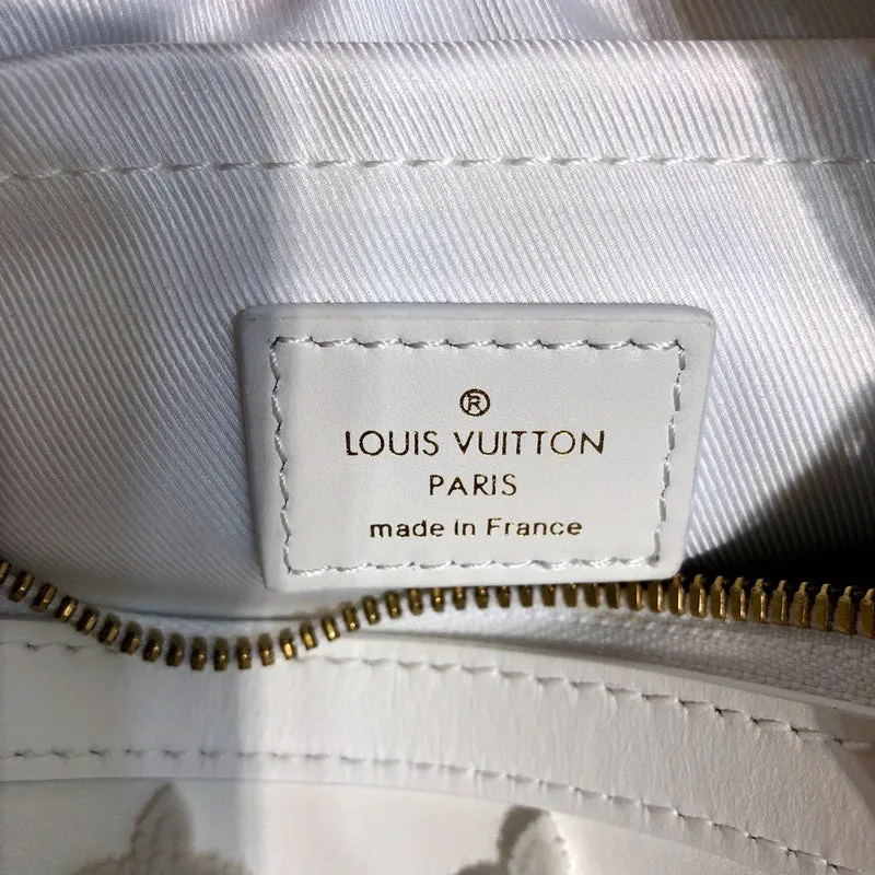 LOV2 Bags - Fashion Bags  1902