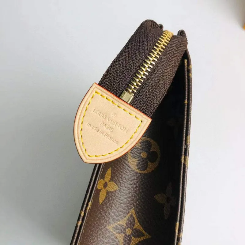 LOV2 Bags - Fashion Bags  1918