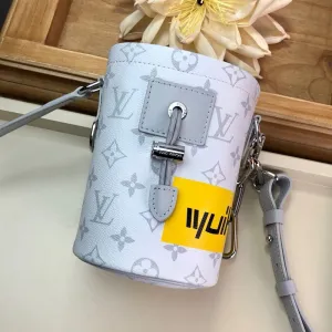 LOV2 Bags - Fashion Bags  1995