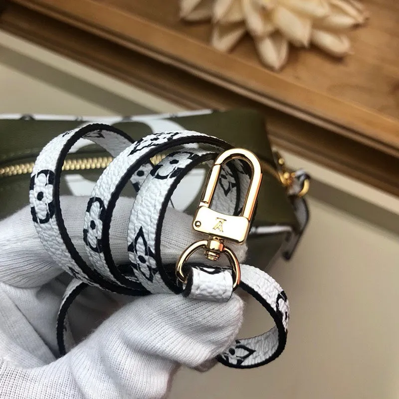 LOV2 Bags - Fashion Bags  2027