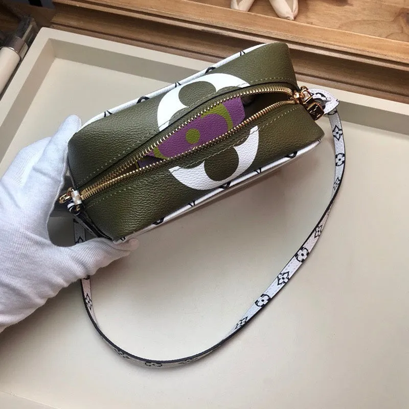 LOV2 Bags - Fashion Bags  2027