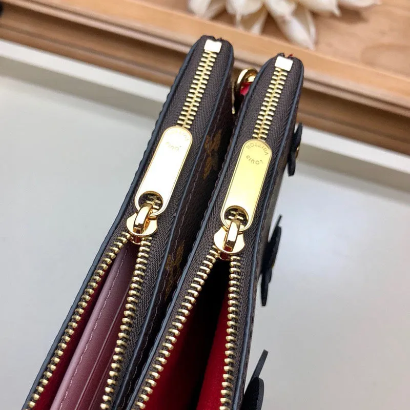 LOV2 Bags - Fashion Bags  2040