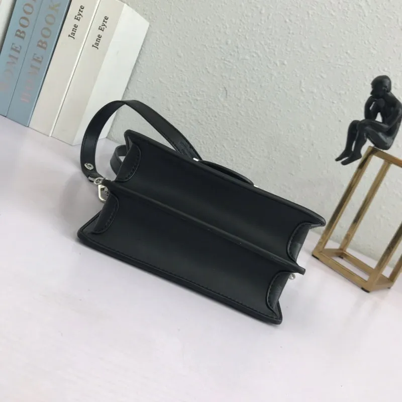 LOV2 Bags - Fashion Bags  2056