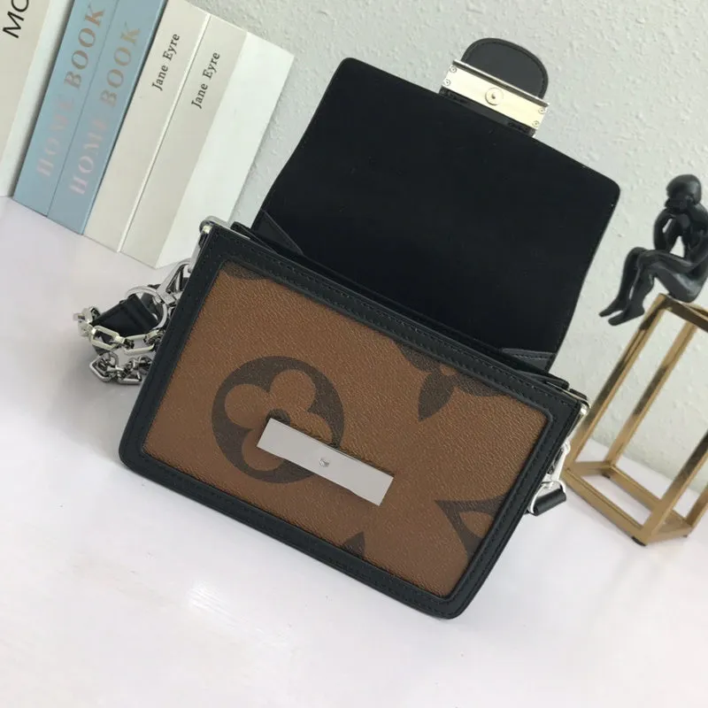 LOV2 Bags - Fashion Bags  2056