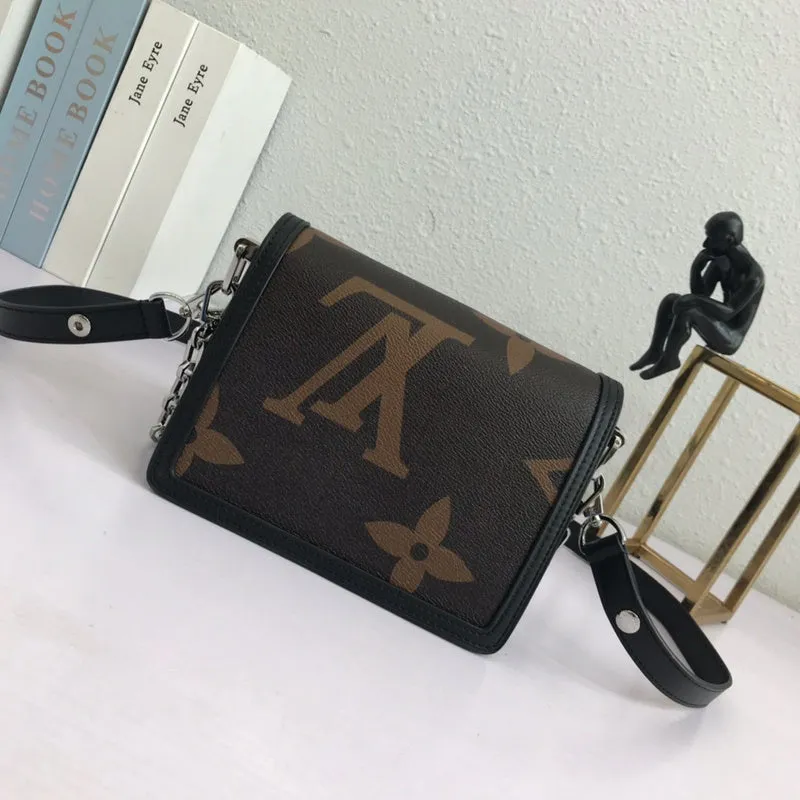 LOV2 Bags - Fashion Bags  2056