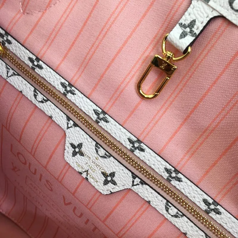 LOV2 Bags - Fashion Bags  2080