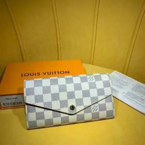 LOV2 Bags - Fashion Bags  2107