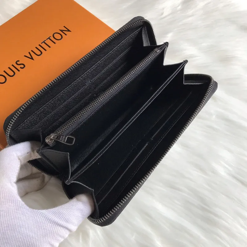 LOV2 Bags - Fashion Bags  2425