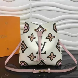LOV2 Bags - Fashion Bags  2559