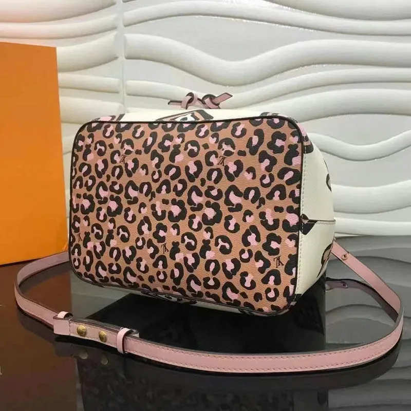 LOV2 Bags - Fashion Bags  2559