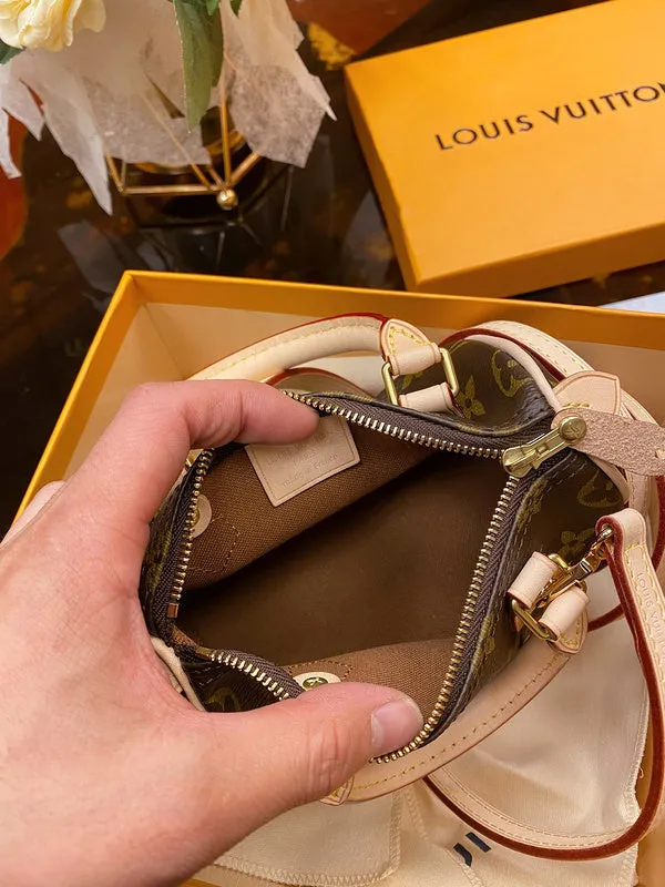 LOV2 Bags - Fashion Bags  2658