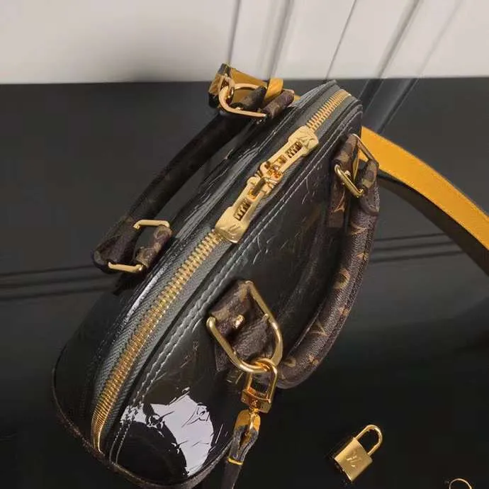 LOV2 Bags - Fashion Bags  782