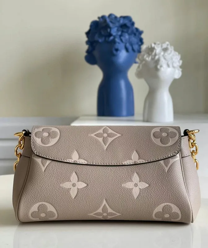 LOV2 Bags - Fashion Bags  985