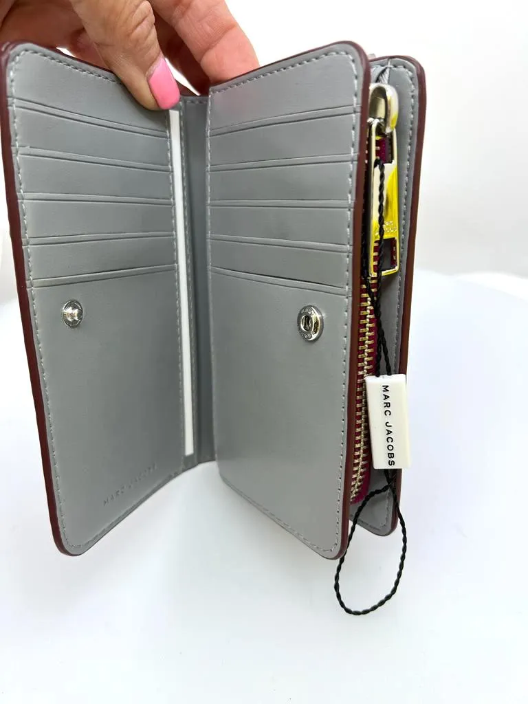 MARC JACOBS LEATHER ZIP BIFOLD WALLET