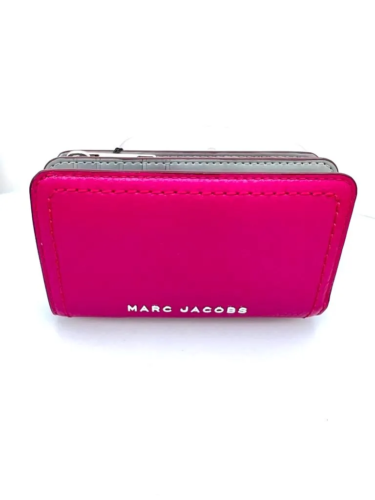 MARC JACOBS LEATHER ZIP BIFOLD WALLET