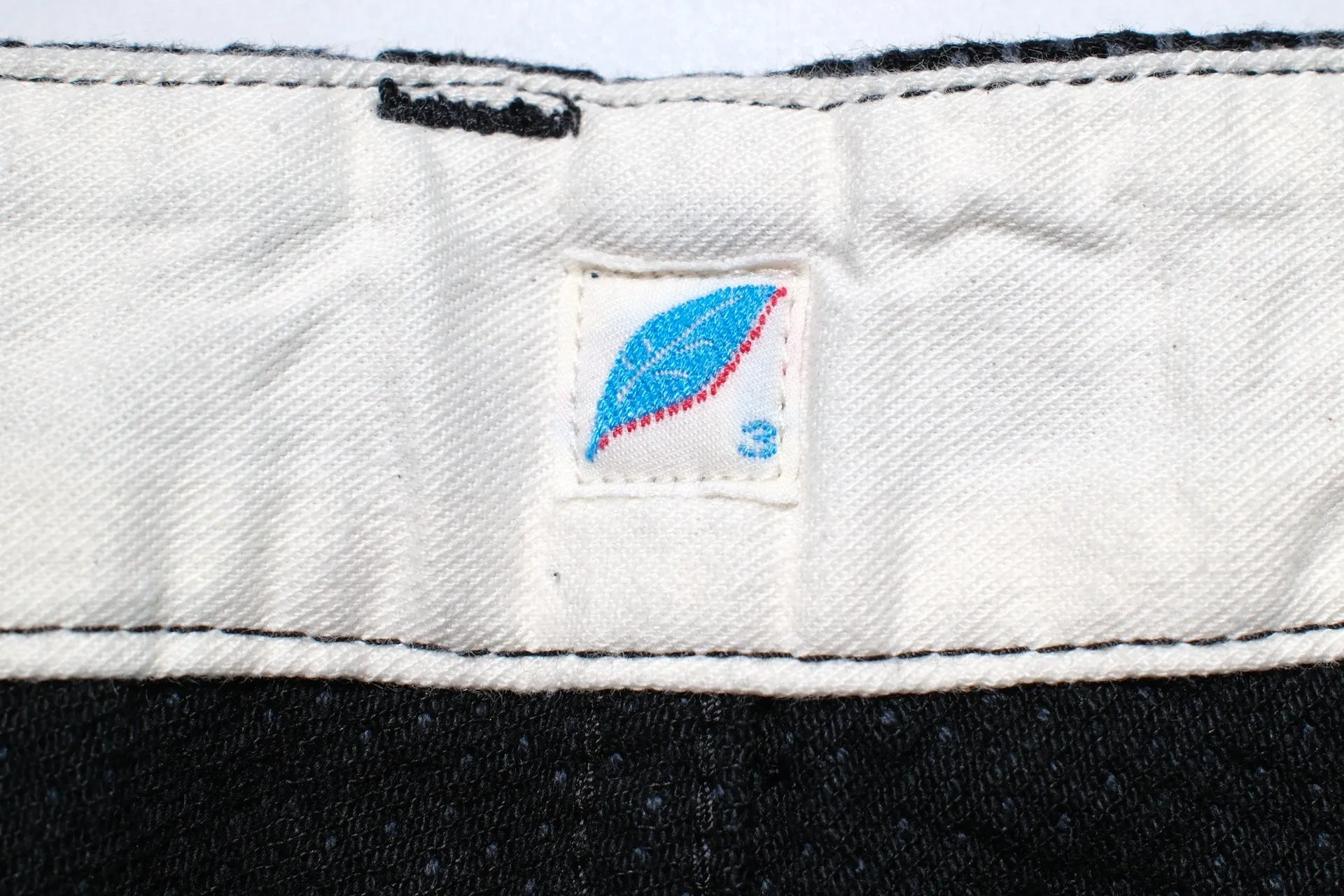 Pure Blue Japan 14oz Sashiko Shorts (Black)