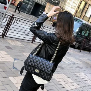 Quilted Spring/Summer Classic Style Fancy Shoulder Chain