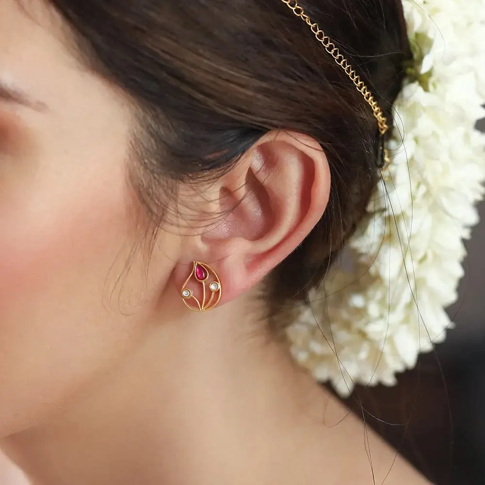 Red & White Silver 92.5 Aam Ras Stud Earring