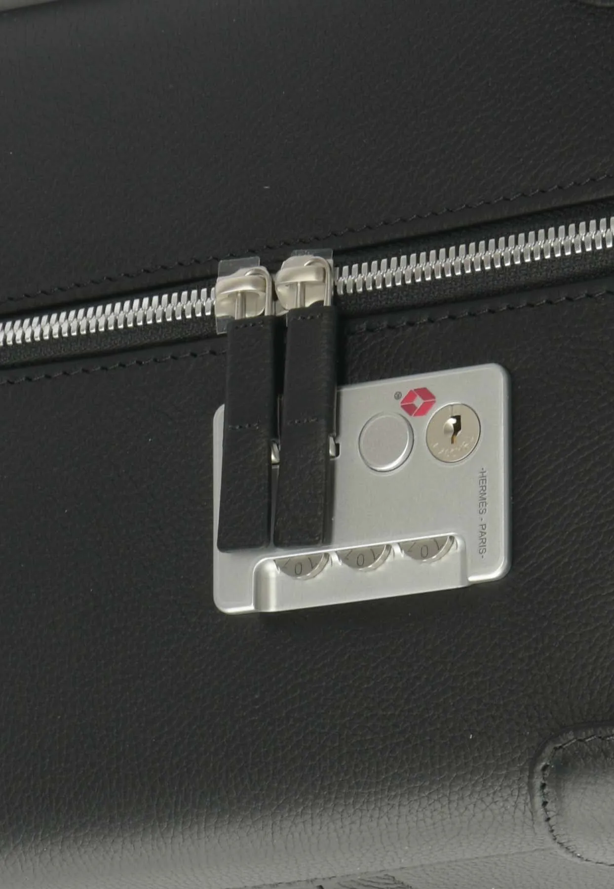 Rolling Mobility Suitcase Cabine 55 in Black Regate
