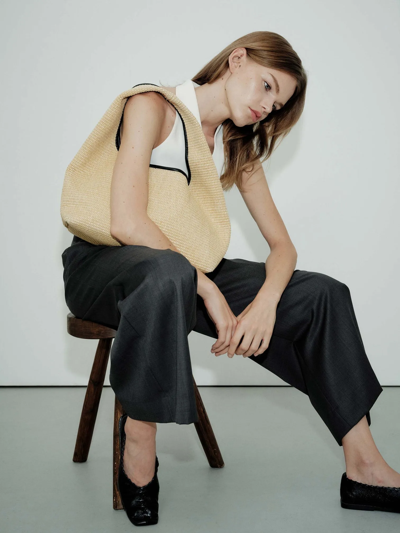 Rylan | Black Hobo Tote - Raffia