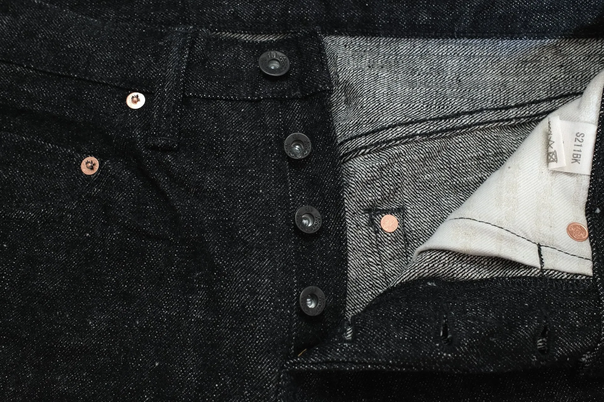 Samurai 17oz "Koku-Benkei" S211BK Black Denim (Relaxed Tapered Fit)