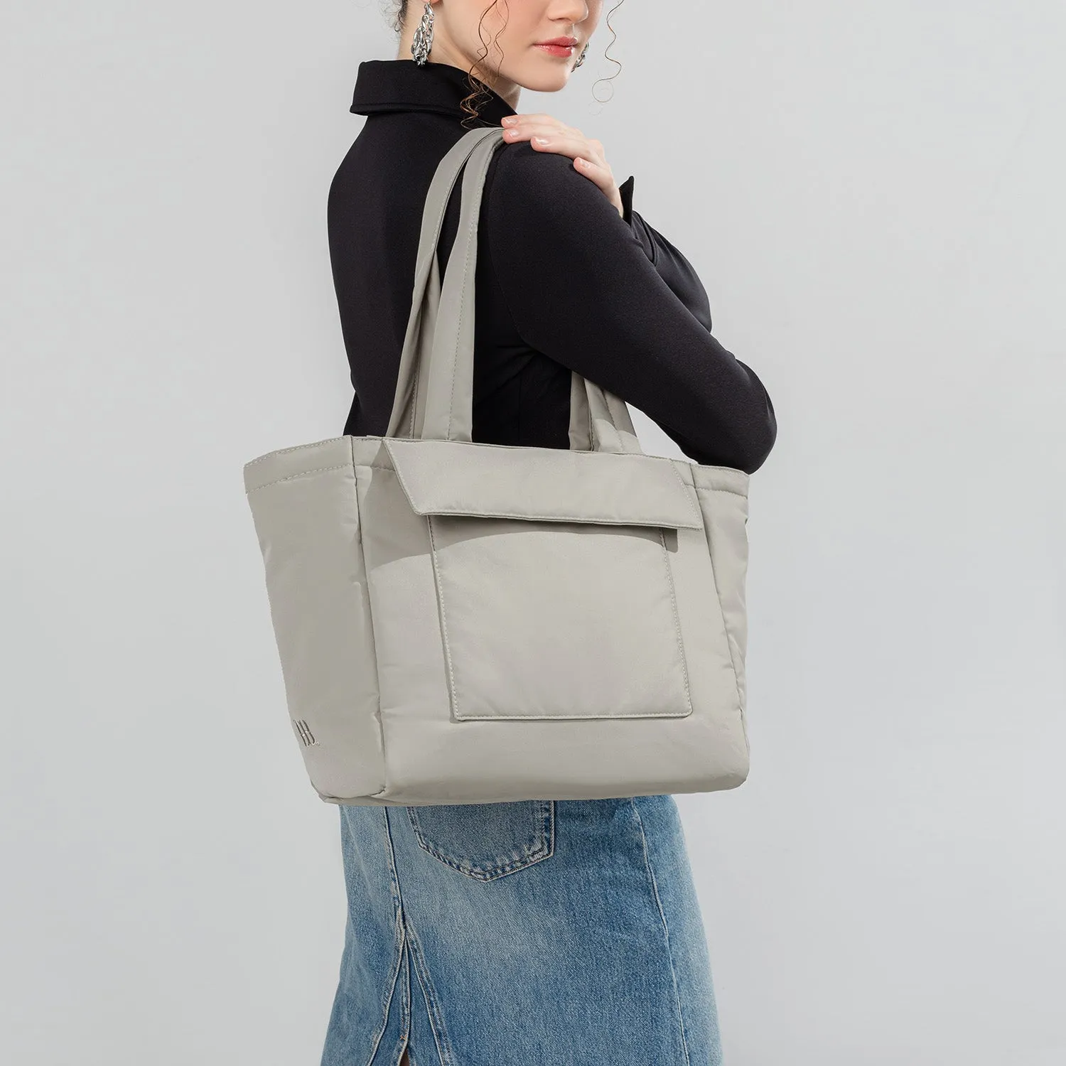 Semmoa M Tote Bag (Rjt)