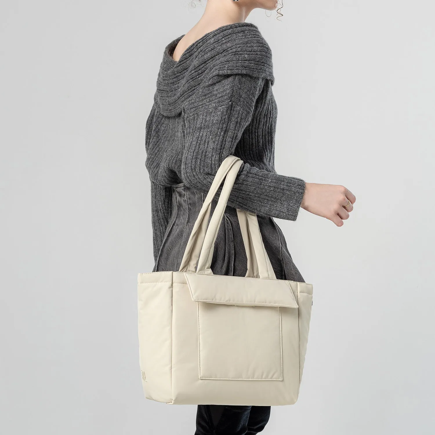 Semmoa M Tote Bag (Rjt)