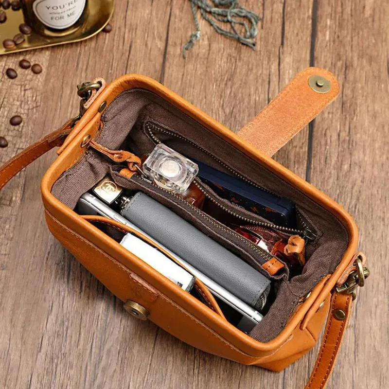 Sofia™ - Luxe Vintage Clutch