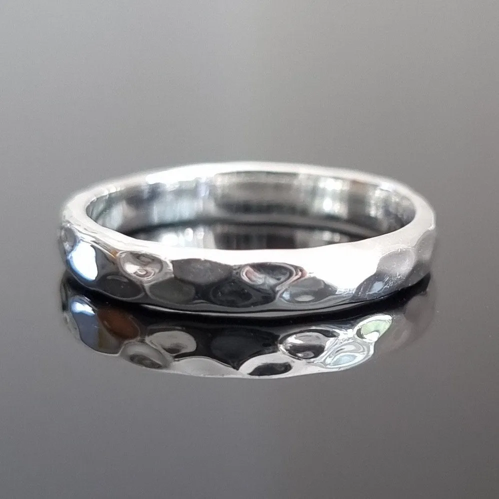 Unisex Narrow Dimpled 925 Sterling Silver Band Ring, R17