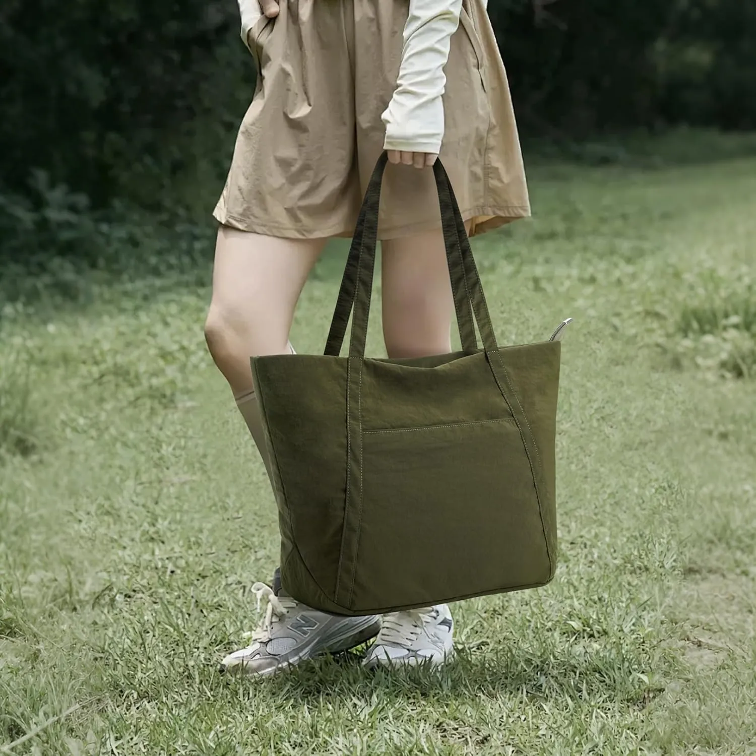 WLLWOO Large Gym Tote Bag for Women Sport Yoga, 24L Travel Beach Bag Lightweight Zipper Shoulder Handbag for Daily Work